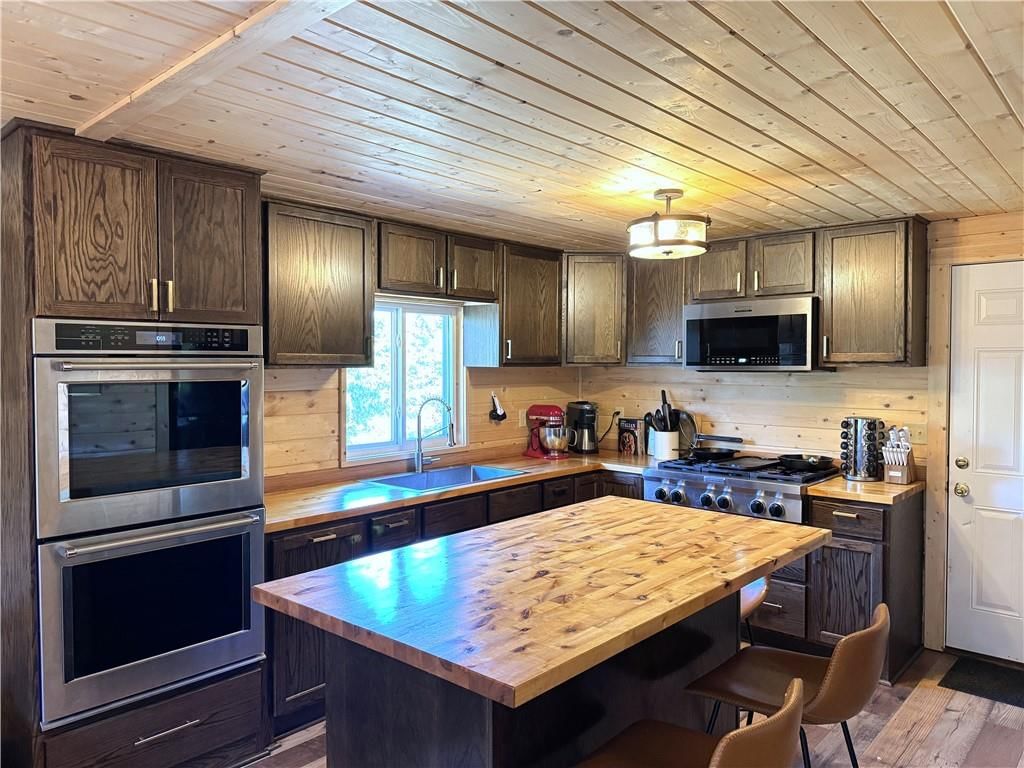 73 Maple Drive — photo 10