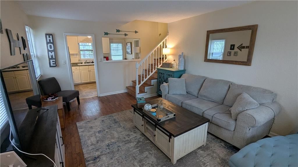 1300 Baltimore Street — photo 2