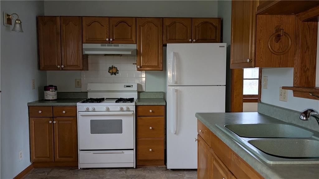 1300 Baltimore Street — photo 9