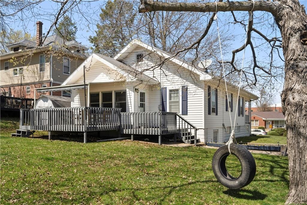904 W 3RD Street — photo 32