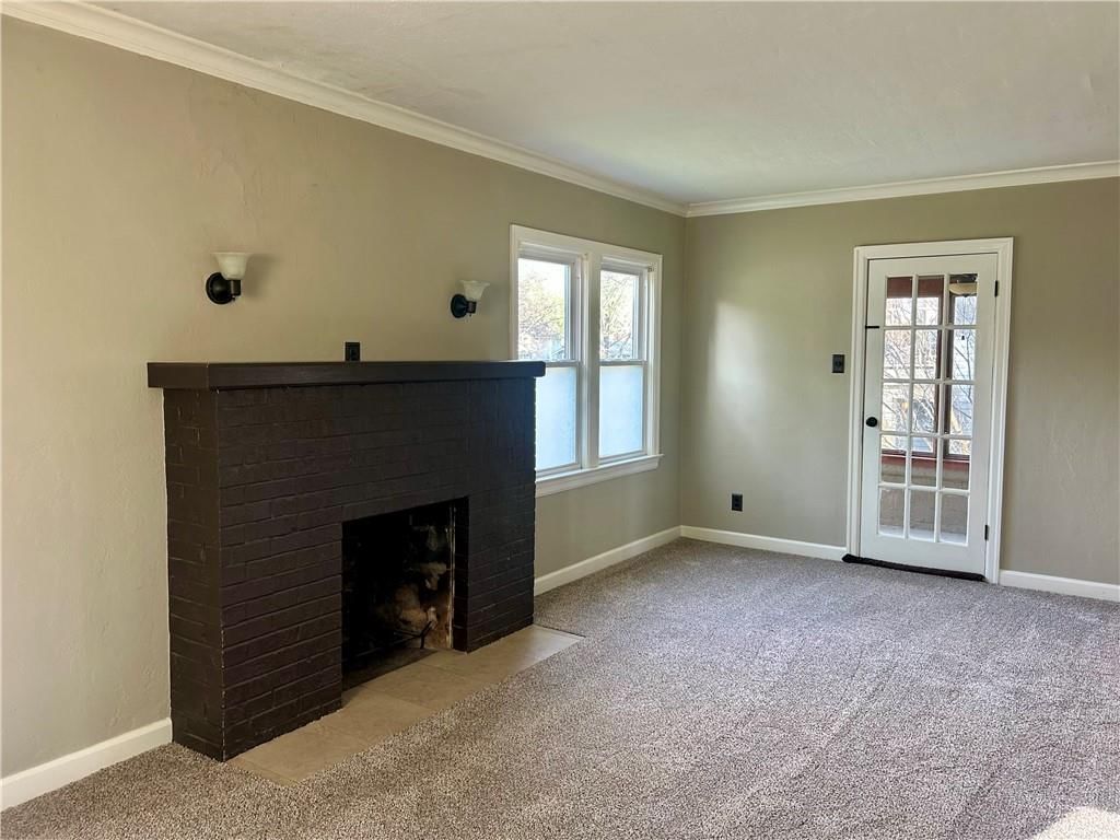 216 Pine Street — photo 8