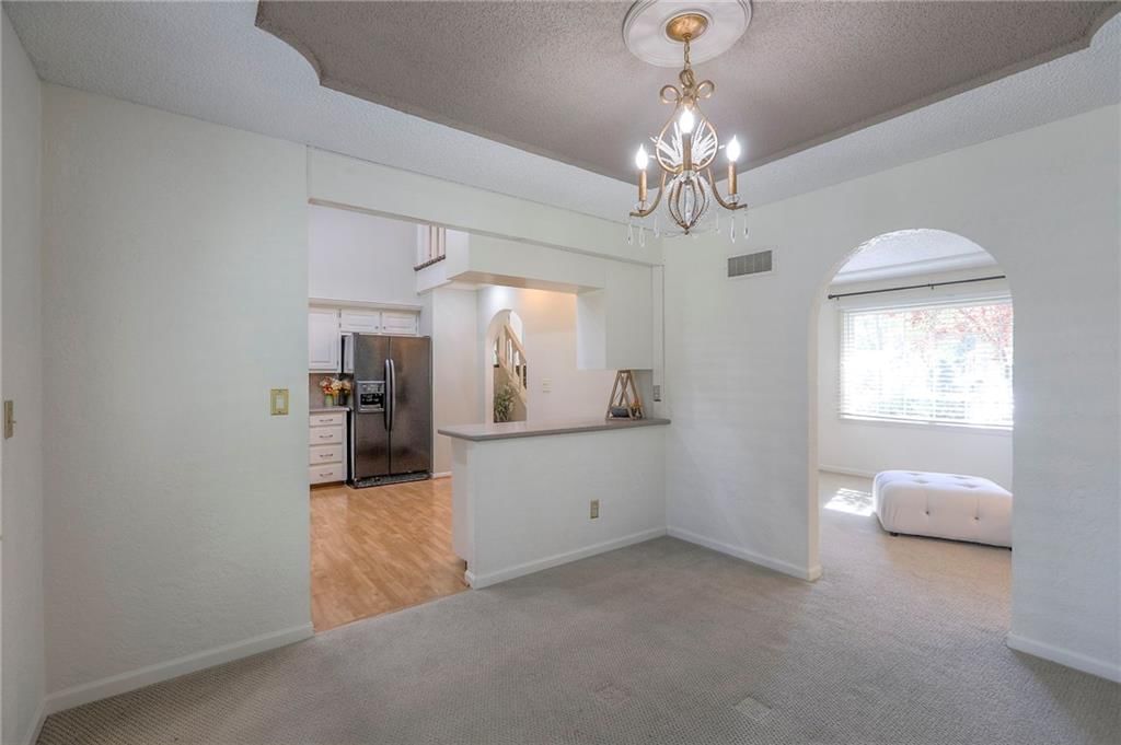 220 NW Aspen Street — photo 9