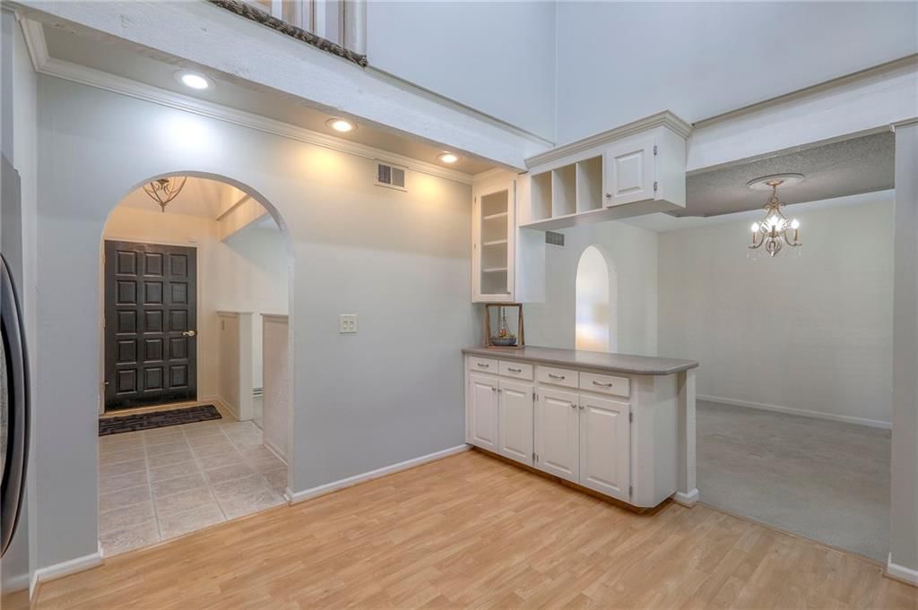 220 NW Aspen Street — photo 15