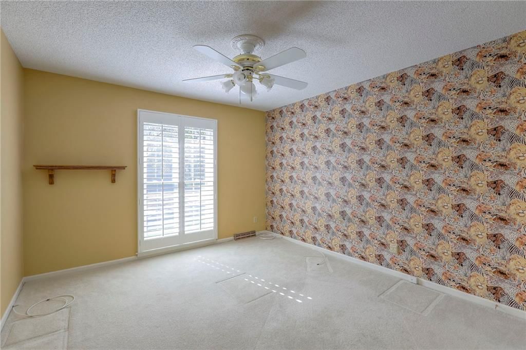 220 NW Aspen Street — photo 22