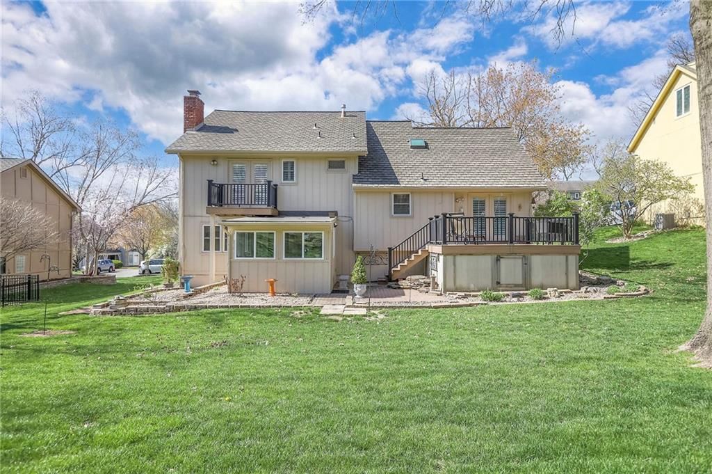 220 NW Aspen Street — photo 32