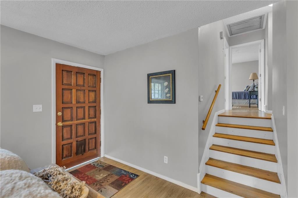 11802 Fremont Avenue — photo 7