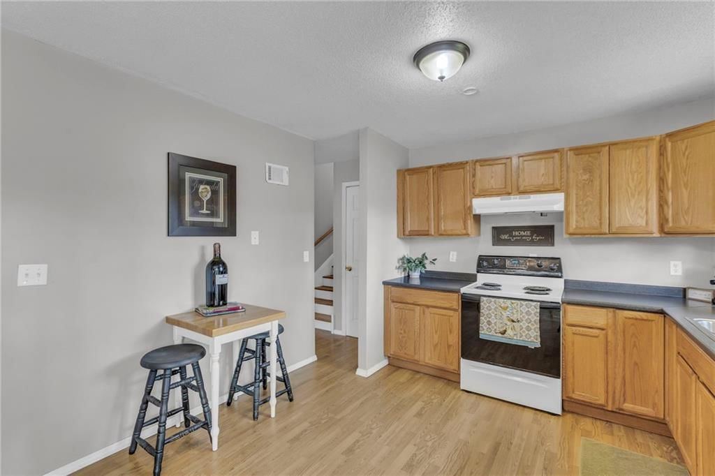 11802 Fremont Avenue — photo 15