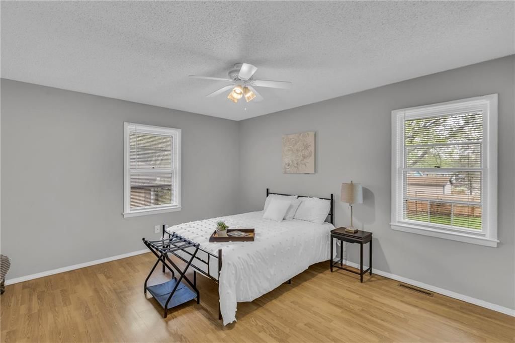 11802 Fremont Avenue — photo 18