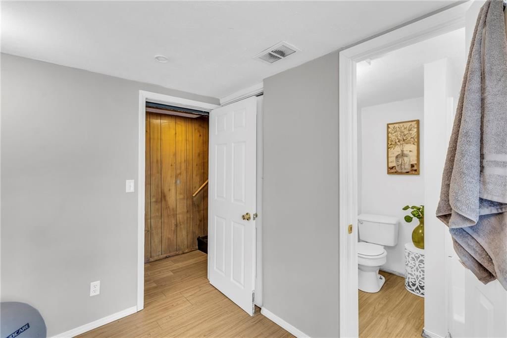11802 Fremont Avenue — photo 27