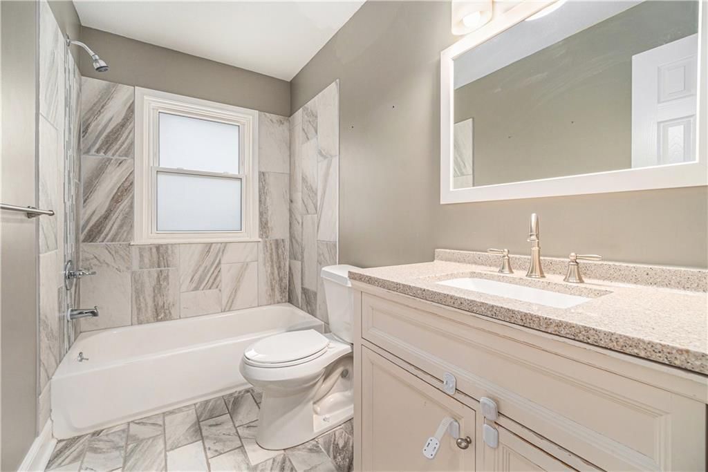 2105 E 129TH Street — photo 21
