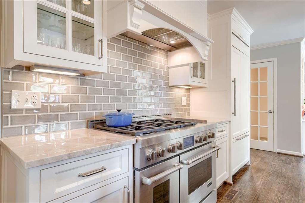 2219 W 70th Terrace — photo 13