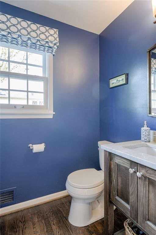 2219 W 70th Terrace — photo 18