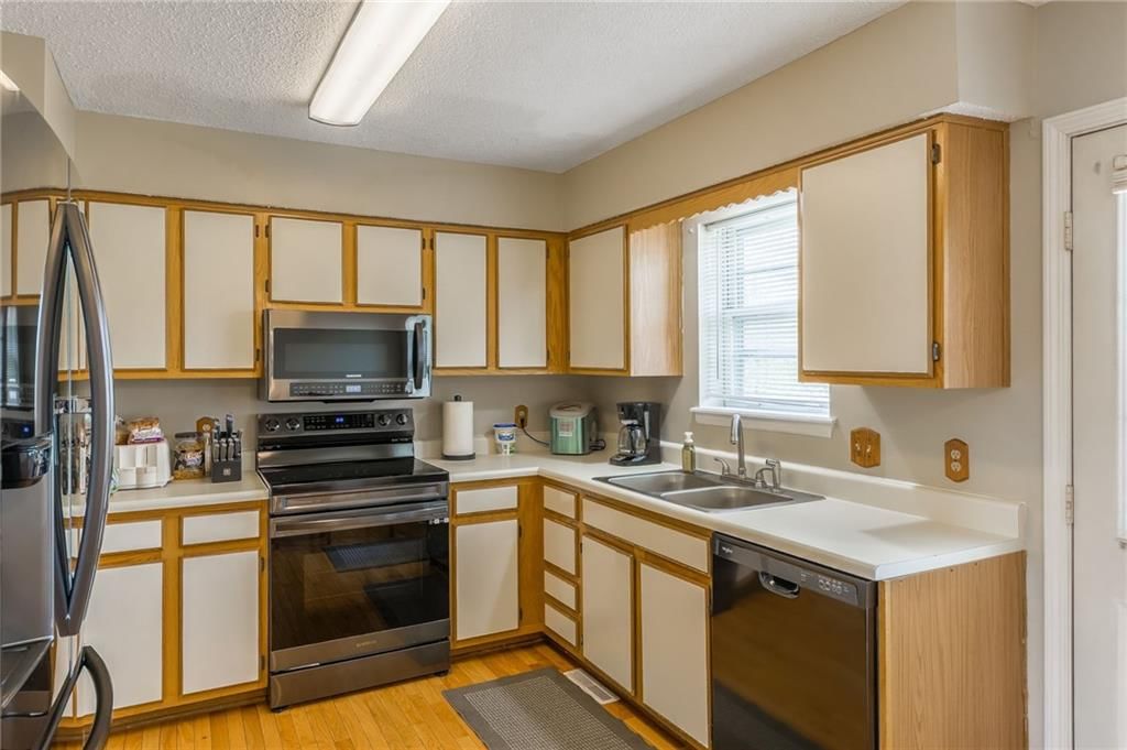1402 Rose Street — photo 12