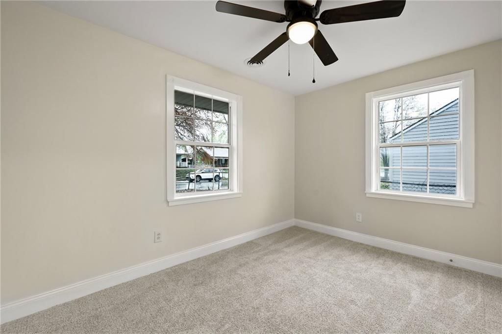 4913 Woodend Avenue — photo 9