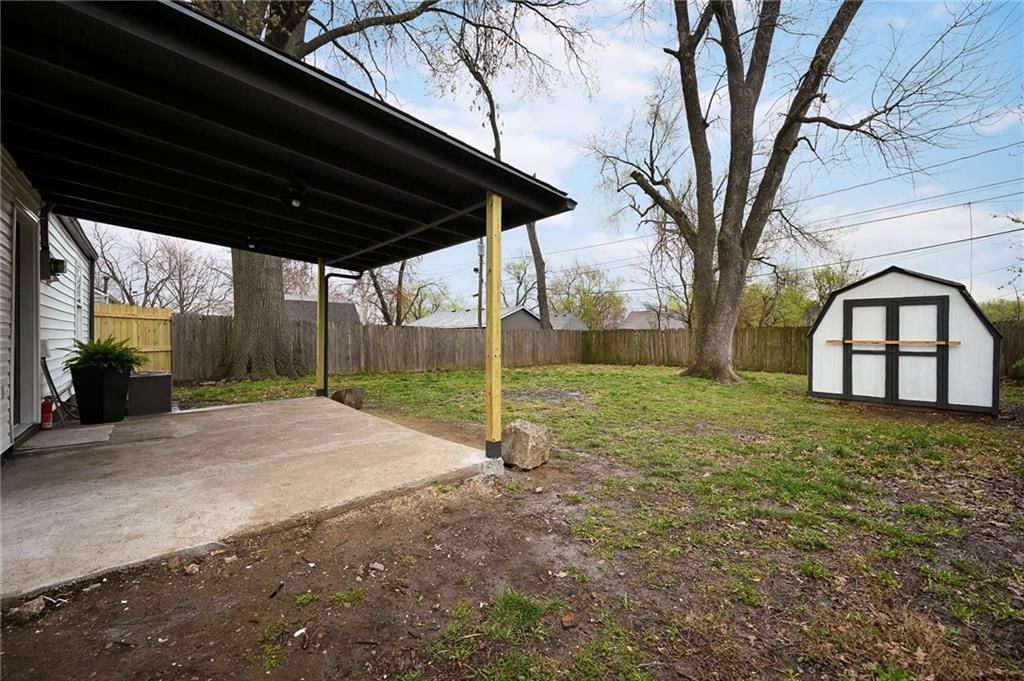 4913 Woodend Avenue — photo 13