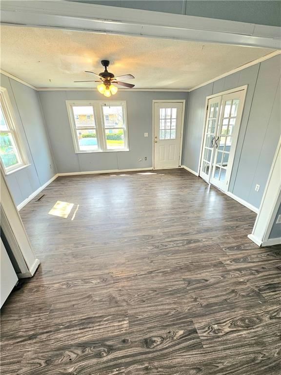 513 E Market Street — photo 3