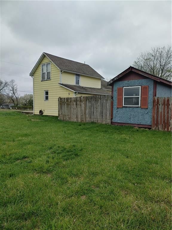 608 E Lake Street — photo 3
