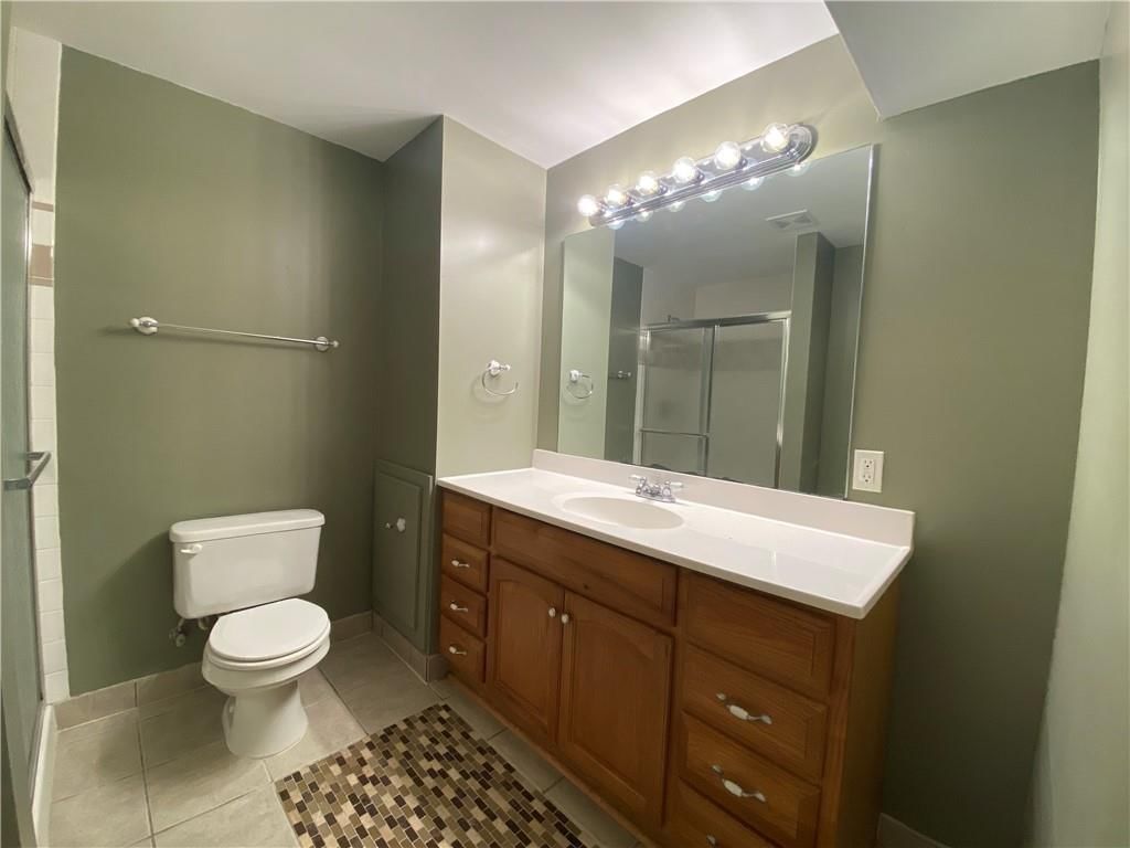 689 NE Clubhouse Drive — photo 21