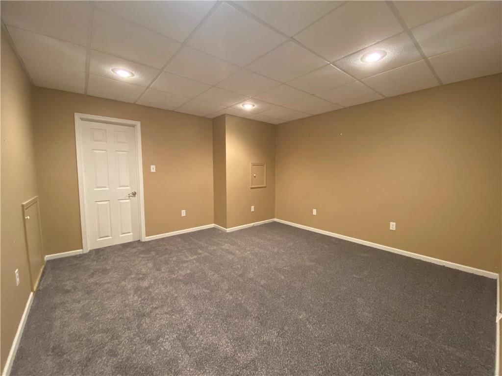 689 NE Clubhouse Drive — photo 22