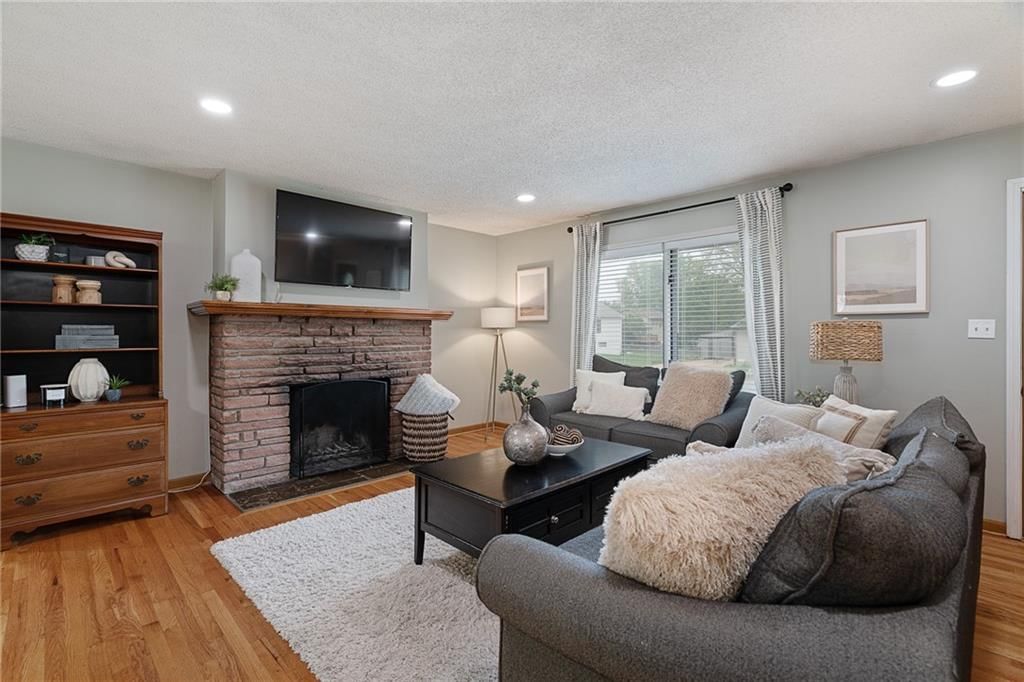 7914 W 92nd Terrace — photo 9