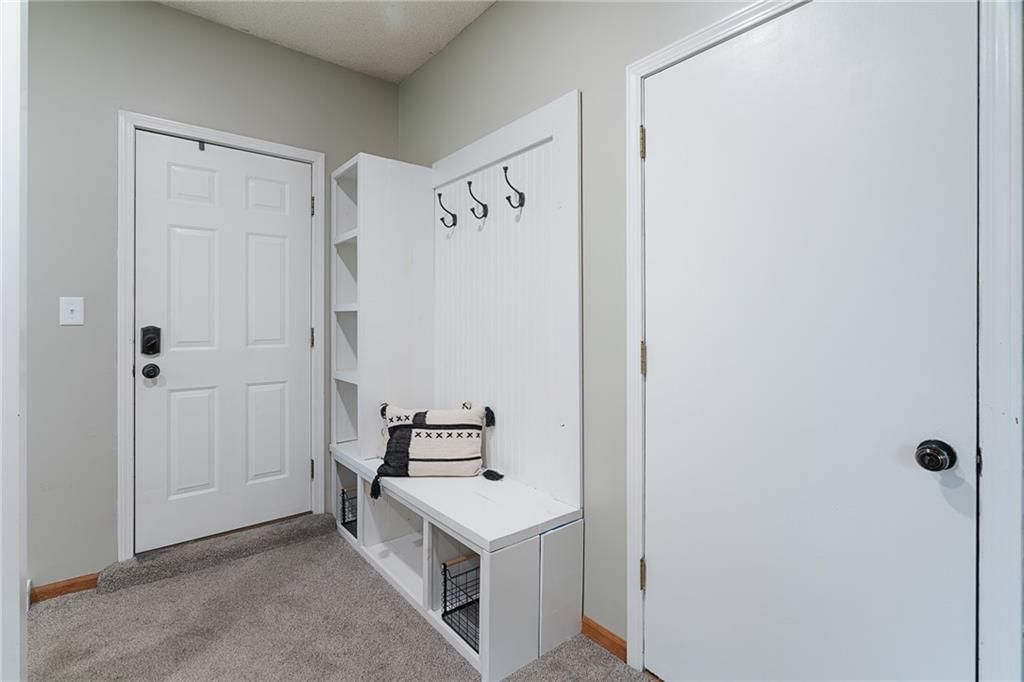 7914 W 92nd Terrace — photo 13