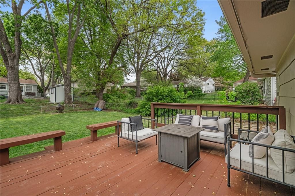7914 W 92nd Terrace — photo 33