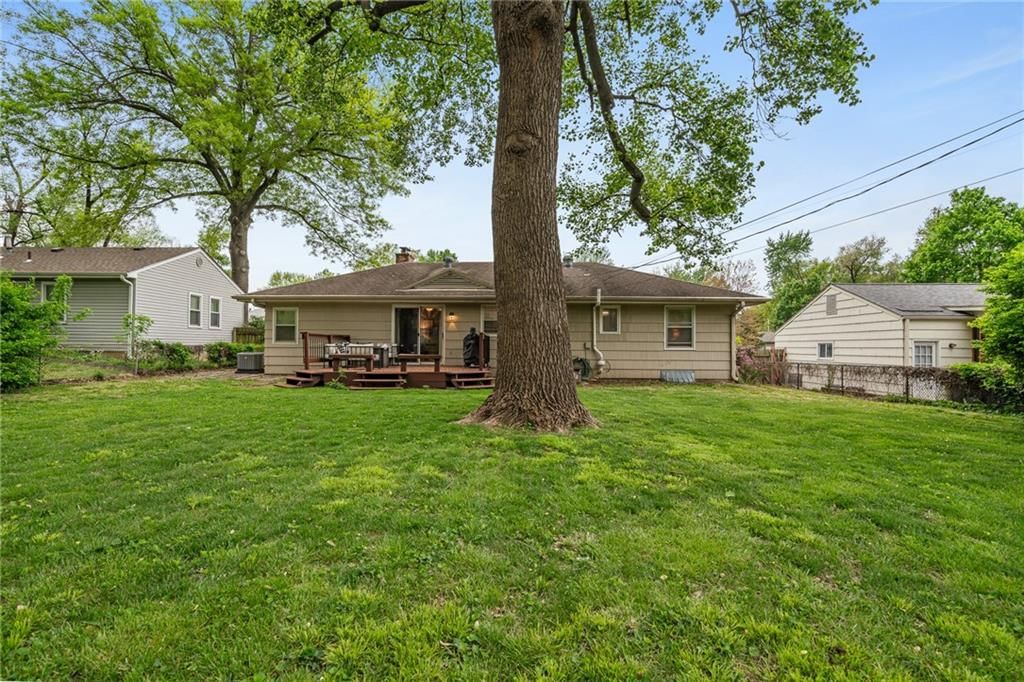 7914 W 92nd Terrace — photo 35