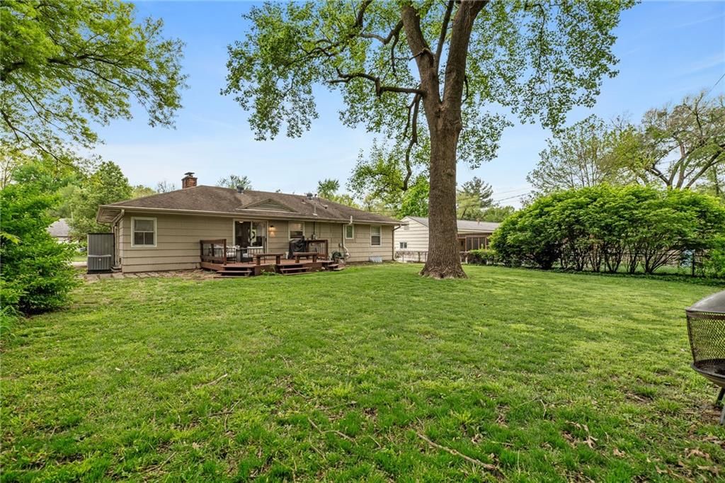 7914 W 92nd Terrace — photo 36