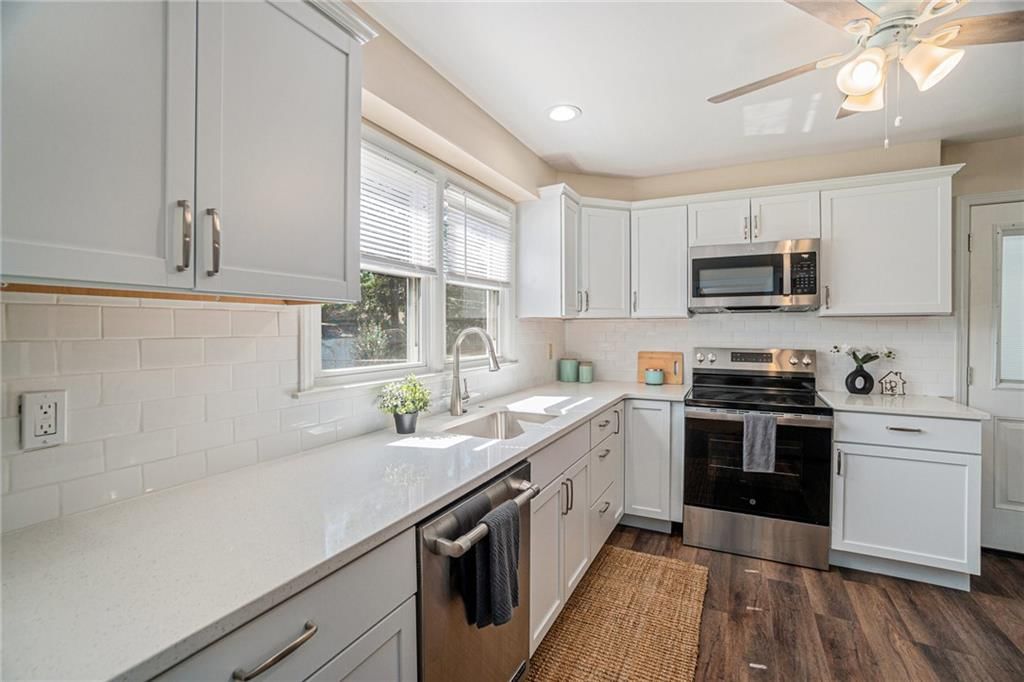 9000 Hardy Street — photo 13