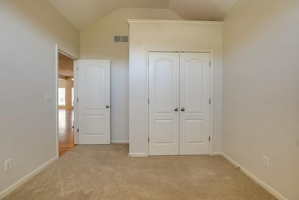 3905 NW Chapman Drive — photo 5