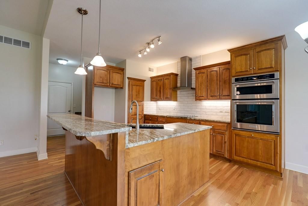 3905 NW Chapman Drive — photo 11
