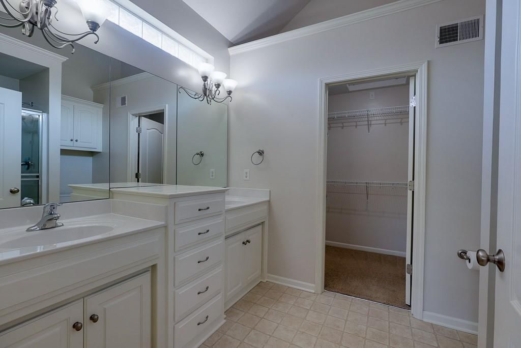 3905 NW Chapman Drive — photo 21