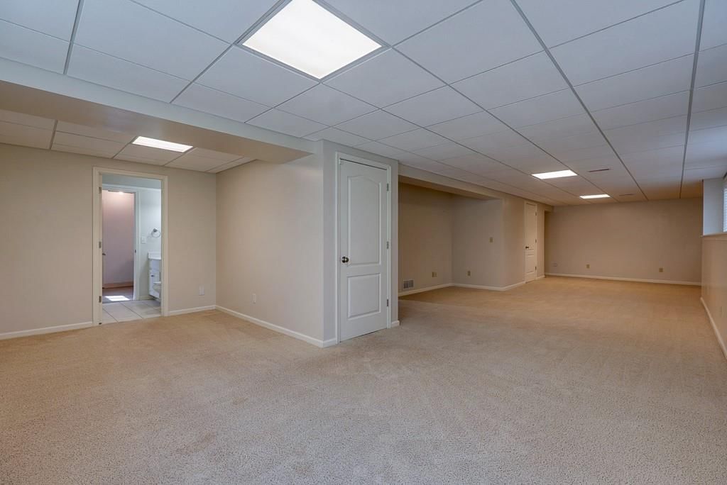 3905 NW Chapman Drive — photo 28