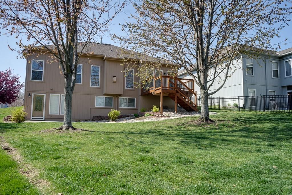 3905 NW Chapman Drive — photo 40