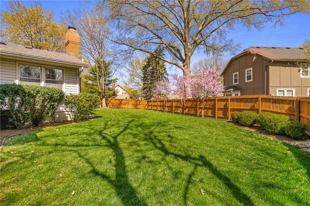 13010 W 77 Terrace — photo 46