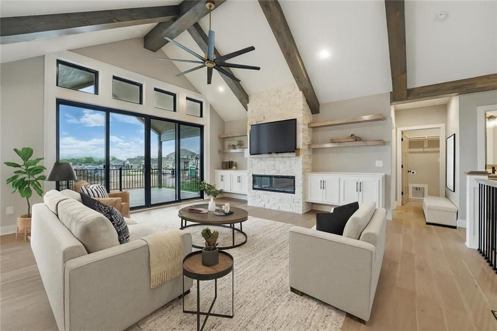 361 NW patch Court, Lee's Summit, MO
