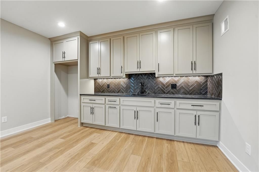 361 NW patch Court — photo 35