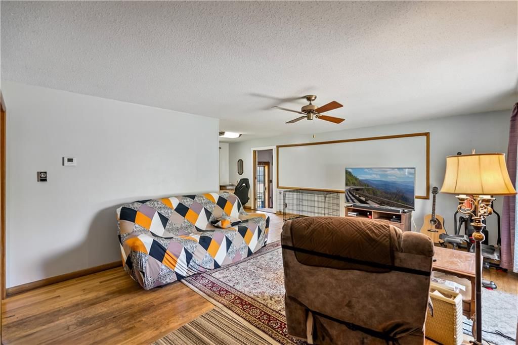 103 El Paso Street — photo 8