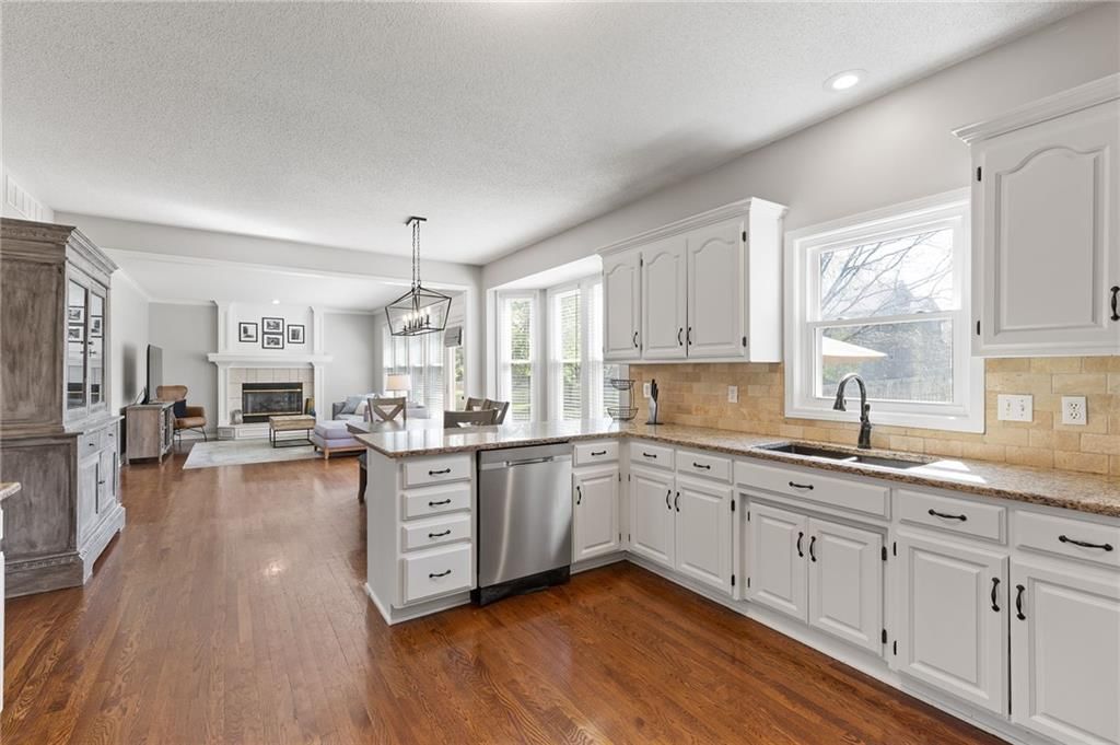 5111 W 156th Street — photo 10