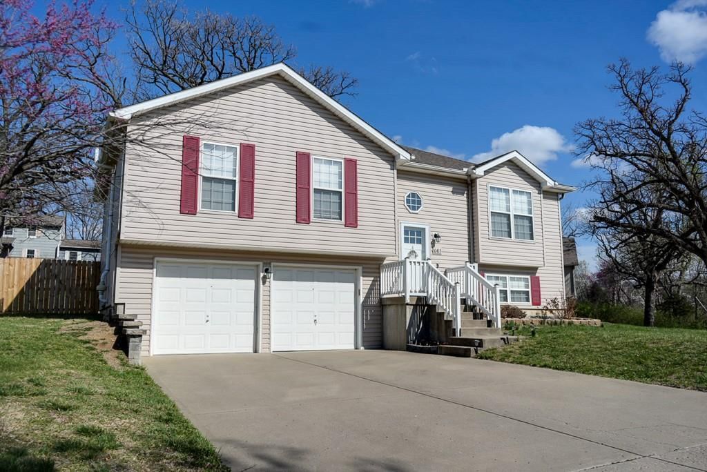 6413 N Kirkwood Avenue — photo 2