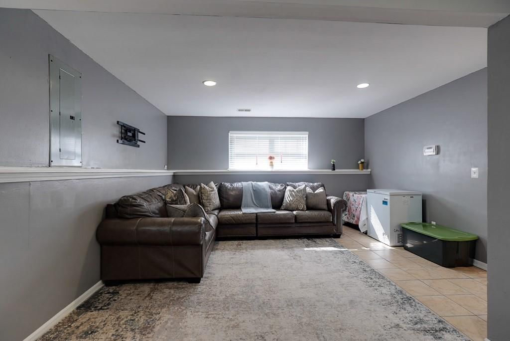 6413 N Kirkwood Avenue — photo 34