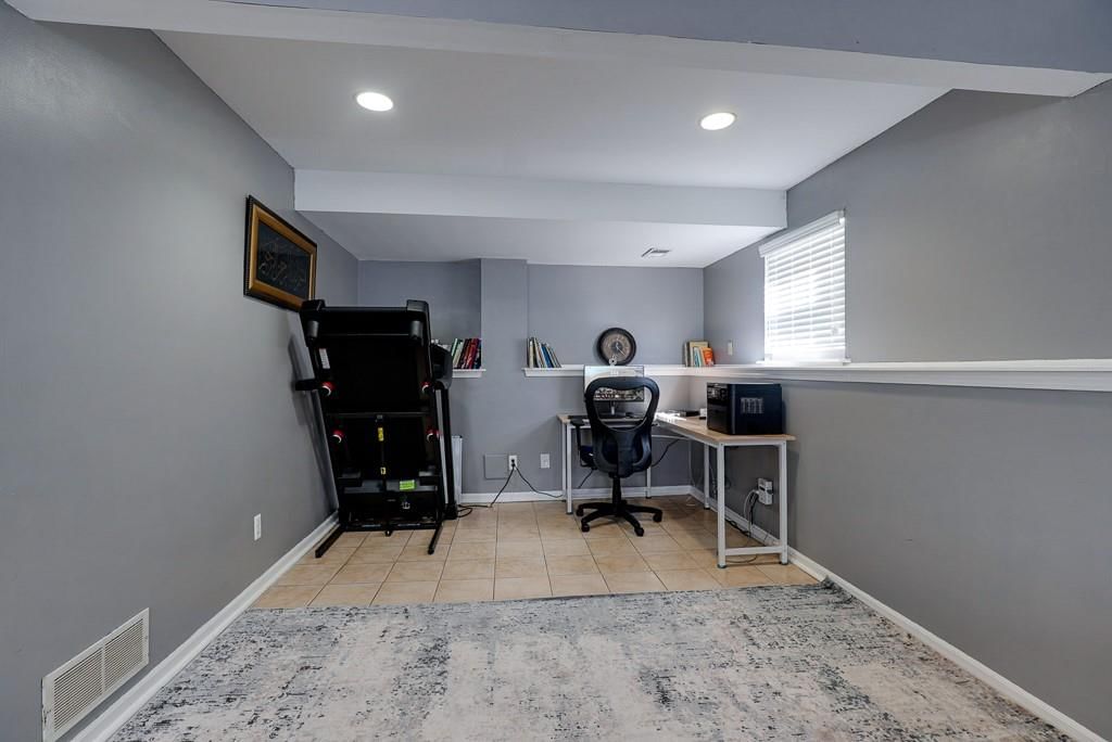 6413 N Kirkwood Avenue — photo 35
