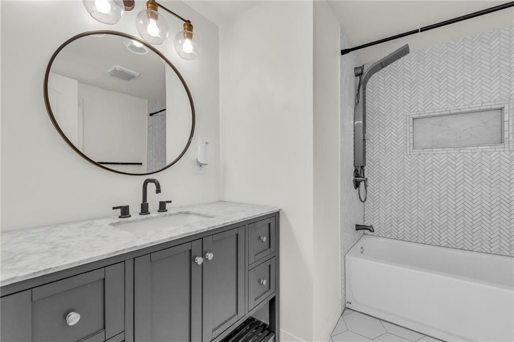 5147 Wyandotte Street — photo 16