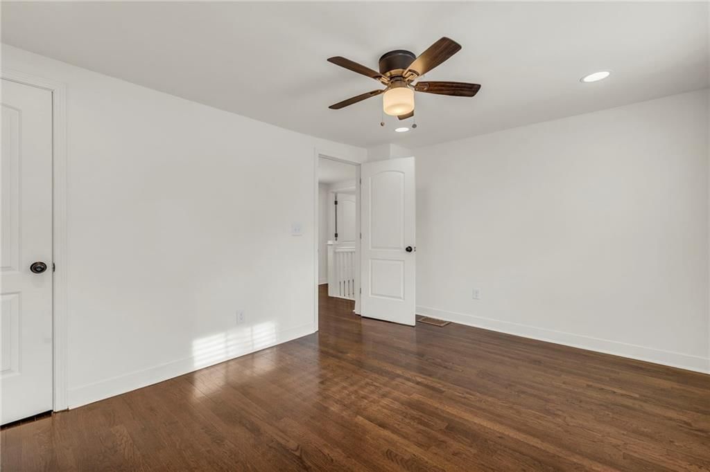 5147 Wyandotte Street — photo 18