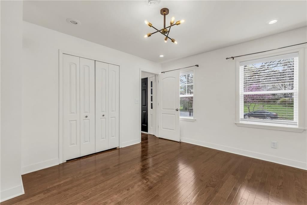 5147 Wyandotte Street — photo 22