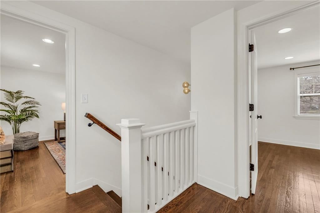 5147 Wyandotte Street — photo 23