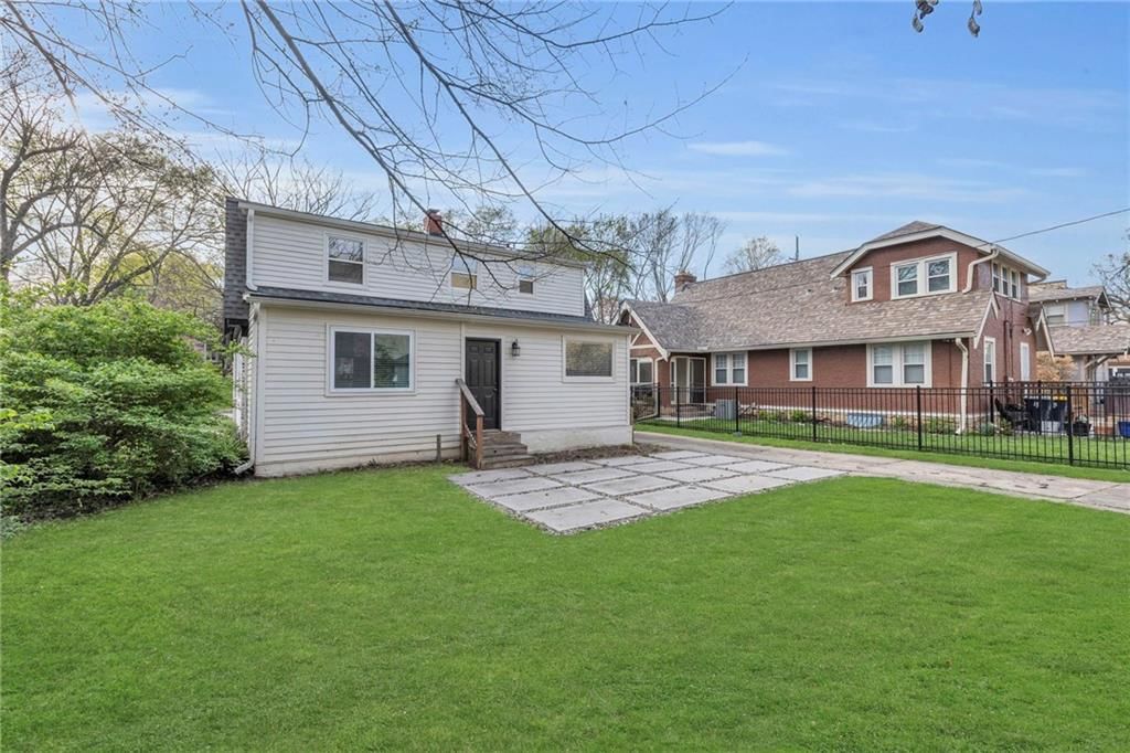 5147 Wyandotte Street — photo 28