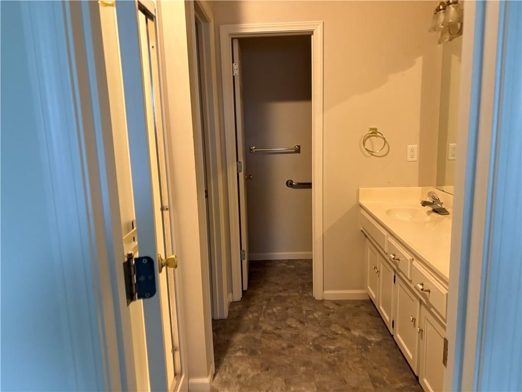 2330 Twin Oaks Drive — photo 16