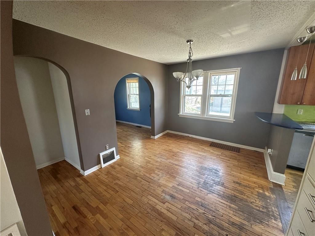 2120 New Hampshire Street — photo 6