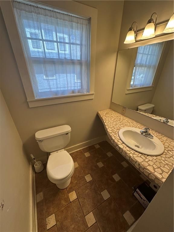 2120 New Hampshire Street — photo 8